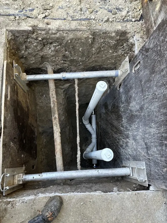 Experienced plumber completing Gas Line Repair work in Lynnwood